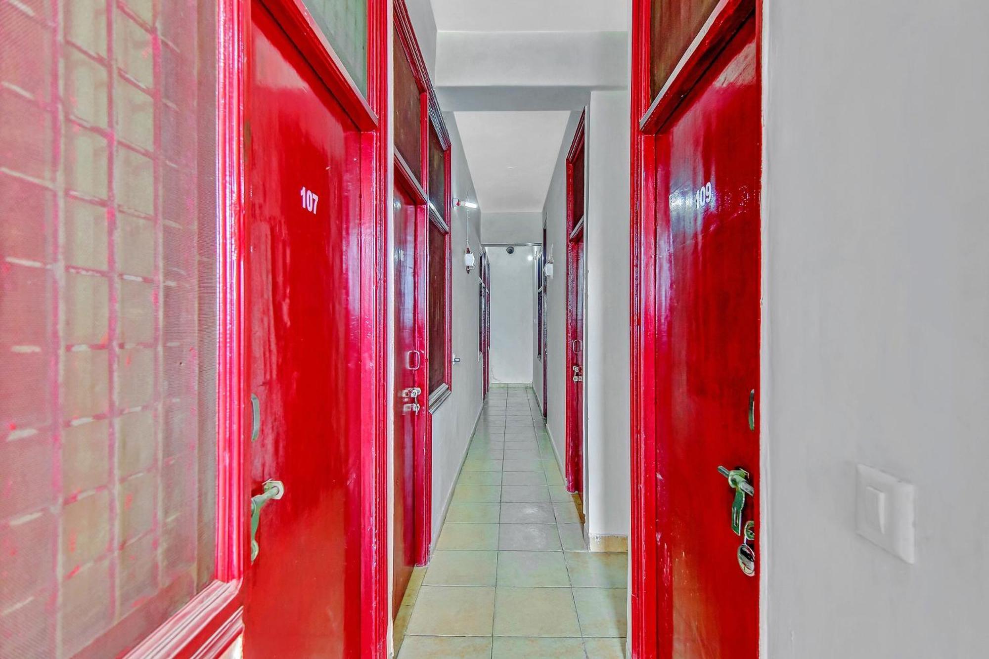 Hotel O Yash Hotel Ghaziabad Zewnętrze zdjęcie